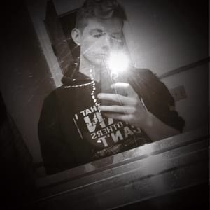 Meet your Posher, Zack